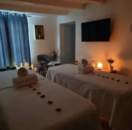 Majord'home 4*-l'élégance-balnéo Vieille *